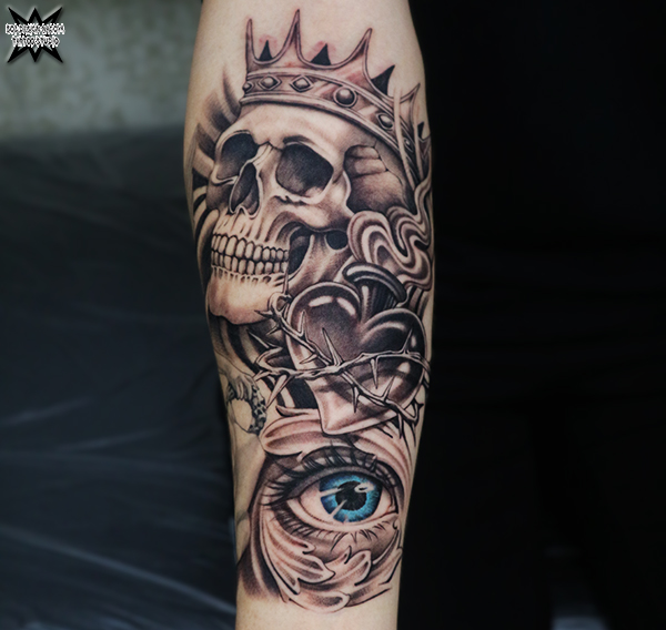 大須　タトゥー