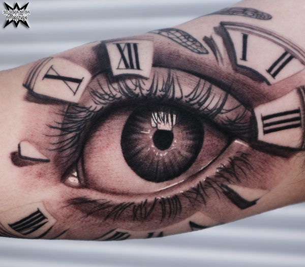 大須　タトゥー