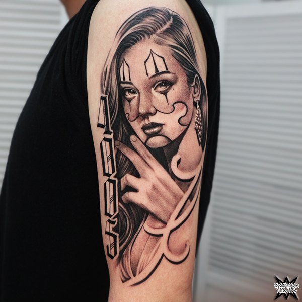 大須　タトゥー