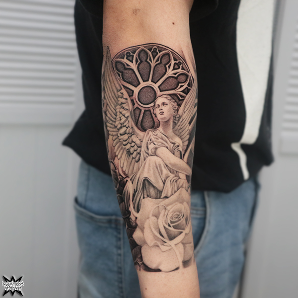 大須　タトゥー