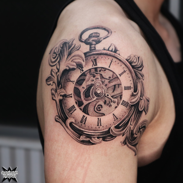 大須　タトゥー