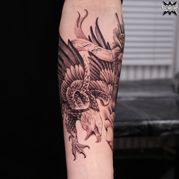 大須　タトゥー